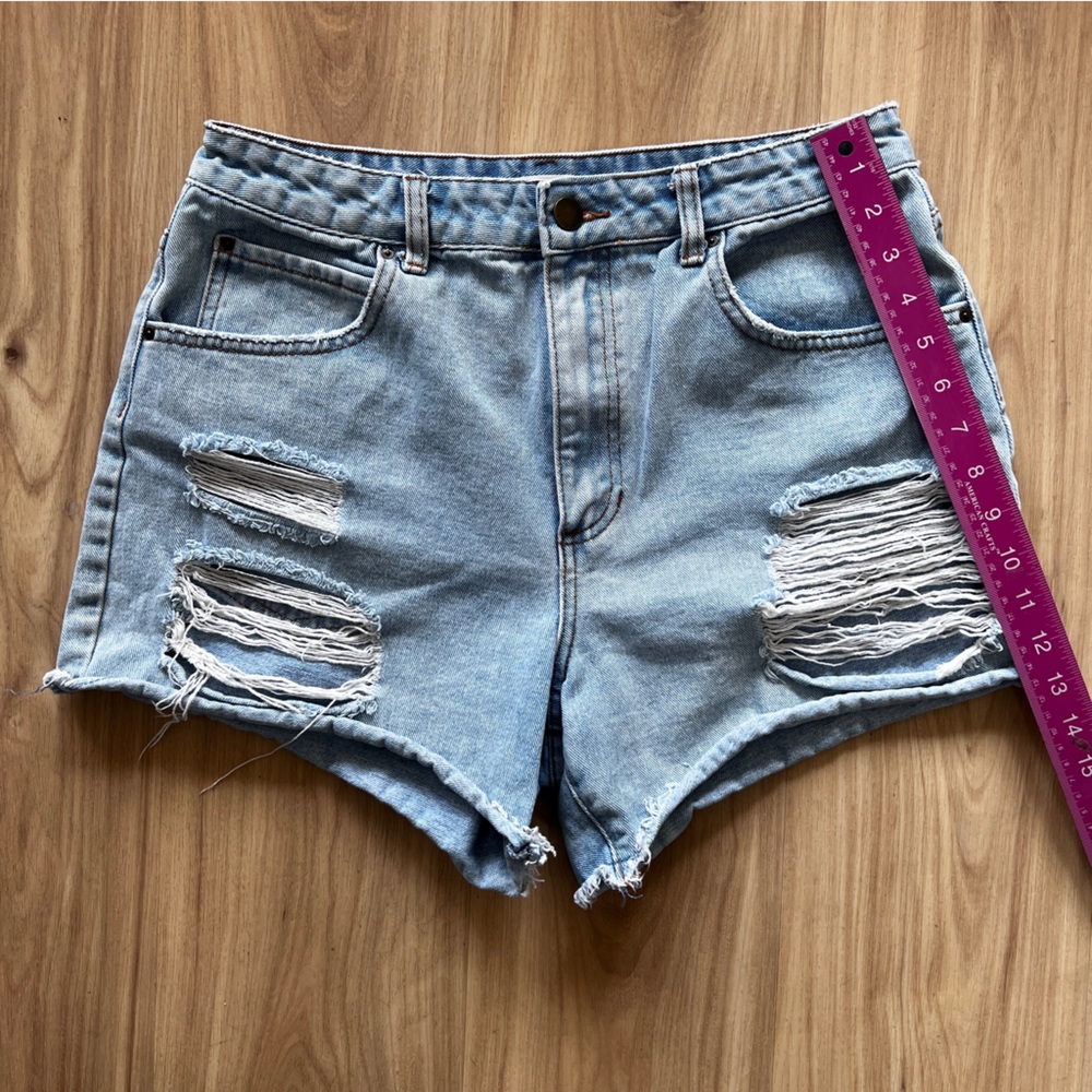 Billabong How About That Denim Jean Short 4.5in inseam High Rise size US31